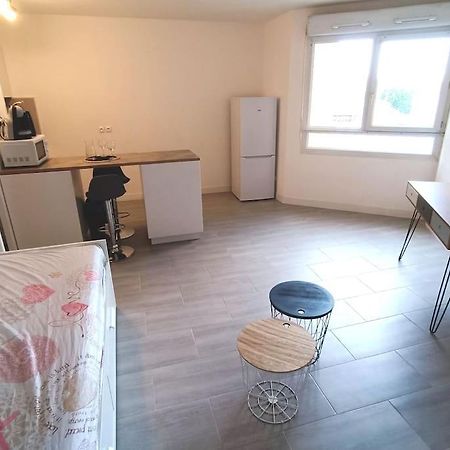 Appartement Tout Equipe 2 A 4 Couchages St Charles Marsella Exterior foto