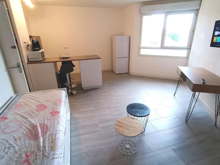 Appartement Tout Equipe 2 A 4 Couchages St Charles Marsella Exterior foto